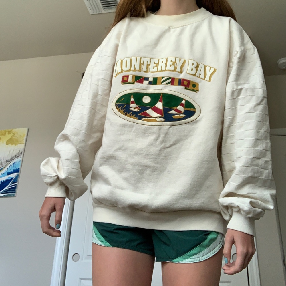 VINTAGE MONTEREY CREW NECK